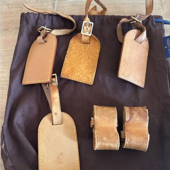 Authentic Louis Vuitton id tags lot with dust bag - Picture 4 of 4